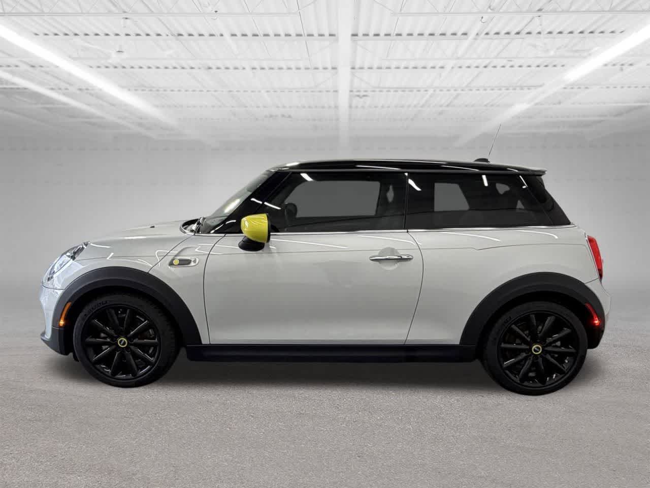 Used 2020 MINI Hardtop 2 Door SE with VIN WMWXP3C01L2M43626 for sale in Portland, OR