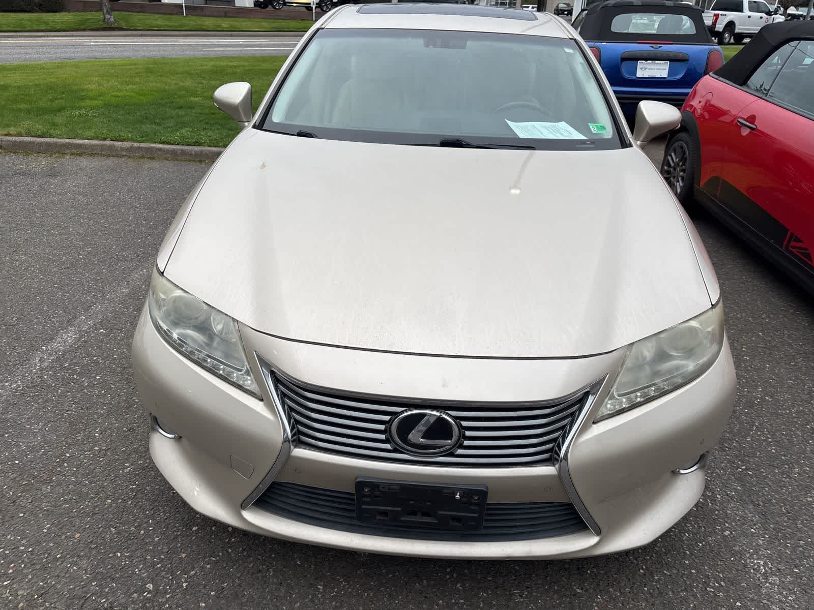 Thumbnail: 2013 Lexus ES - 2