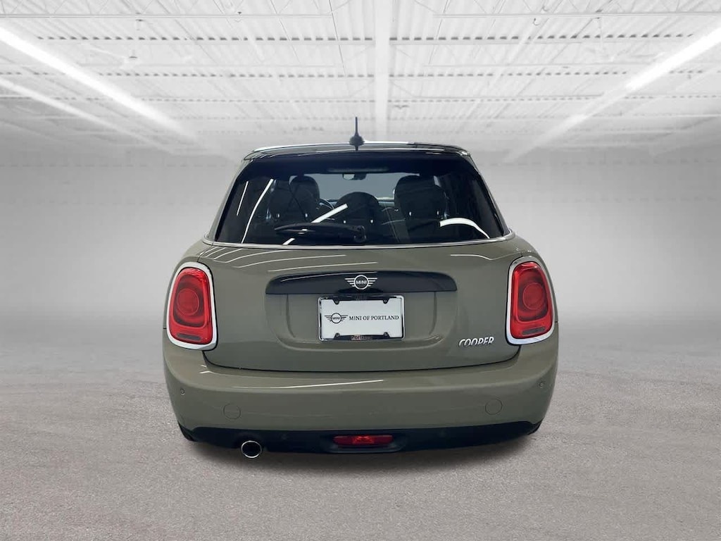 2019 Mini Cooper Signature Hardtop 4 Door photo 4