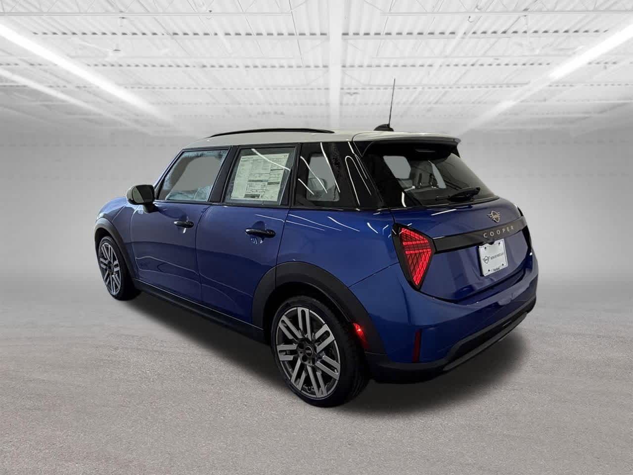 Thumbnail: 2026 MINI Cooper Hardtop - 4