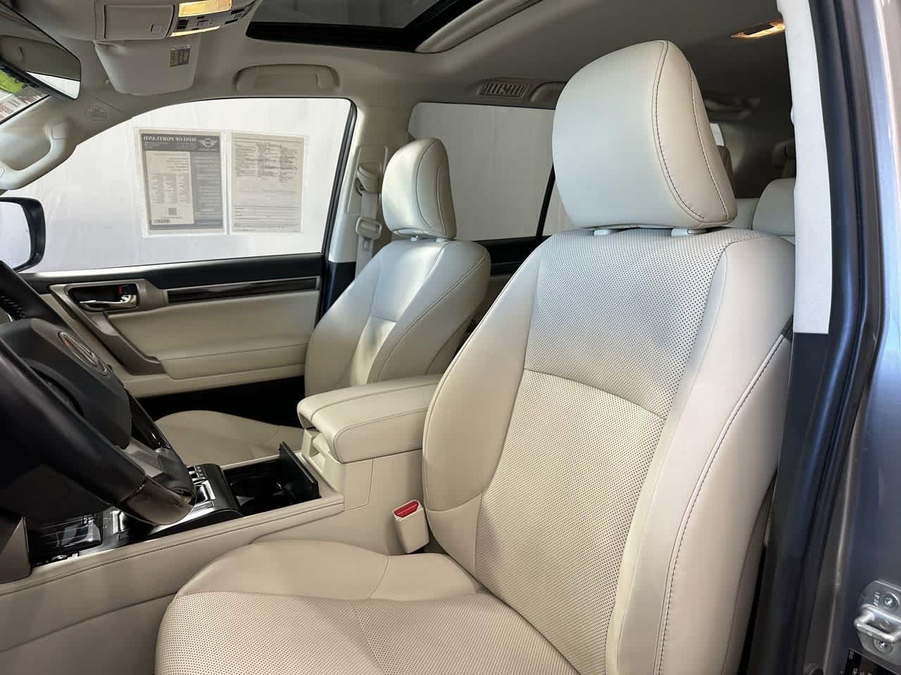 Thumbnail: 2021 Lexus GX - 10