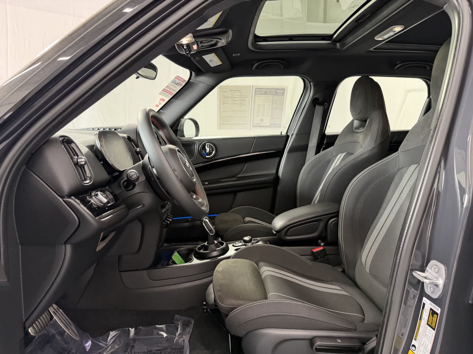 2021 MINI Countryman John Cooper Works - Photo 10
