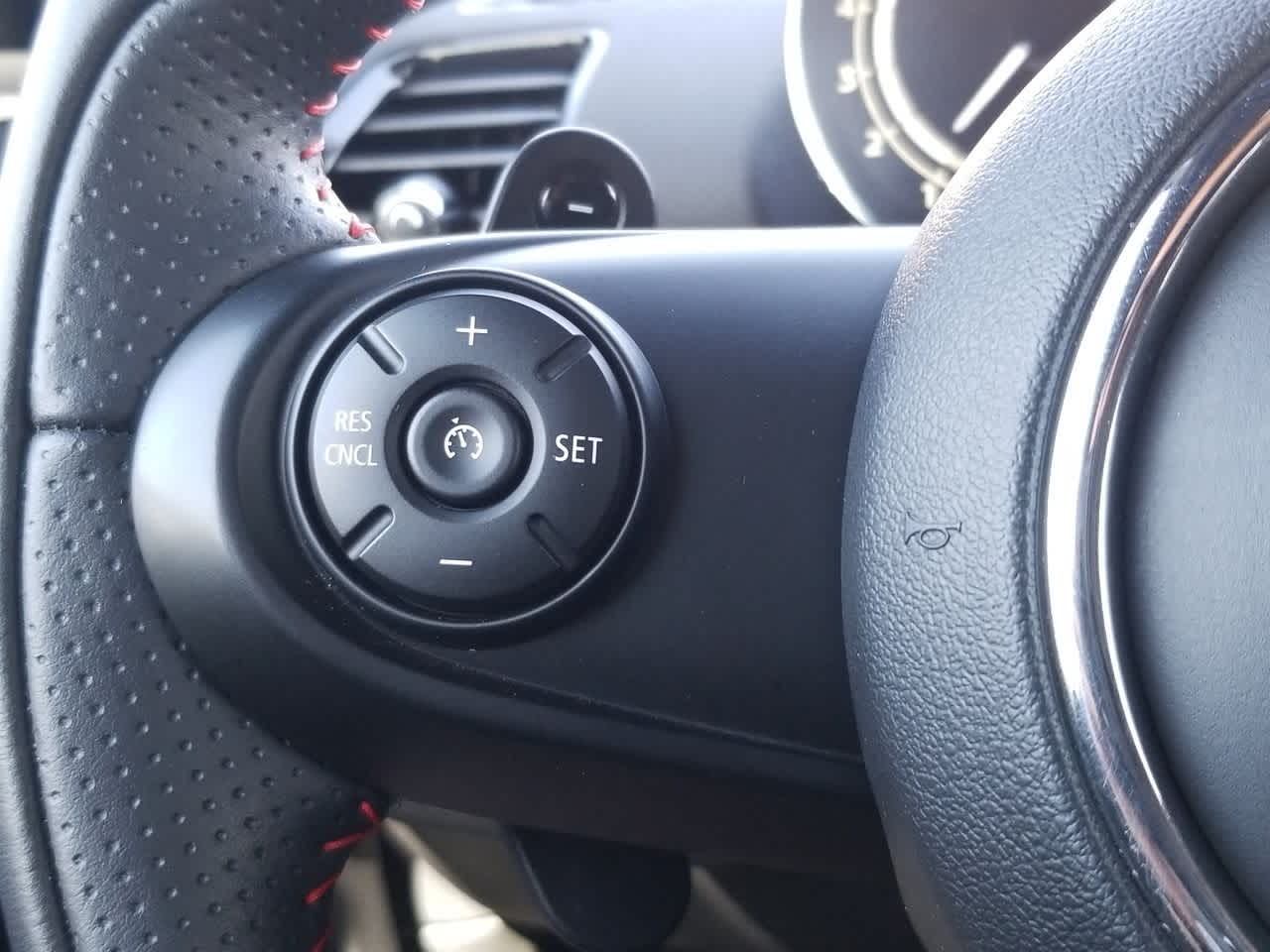 Thumbnail: 2021 MINI Cooper Clubman - 25