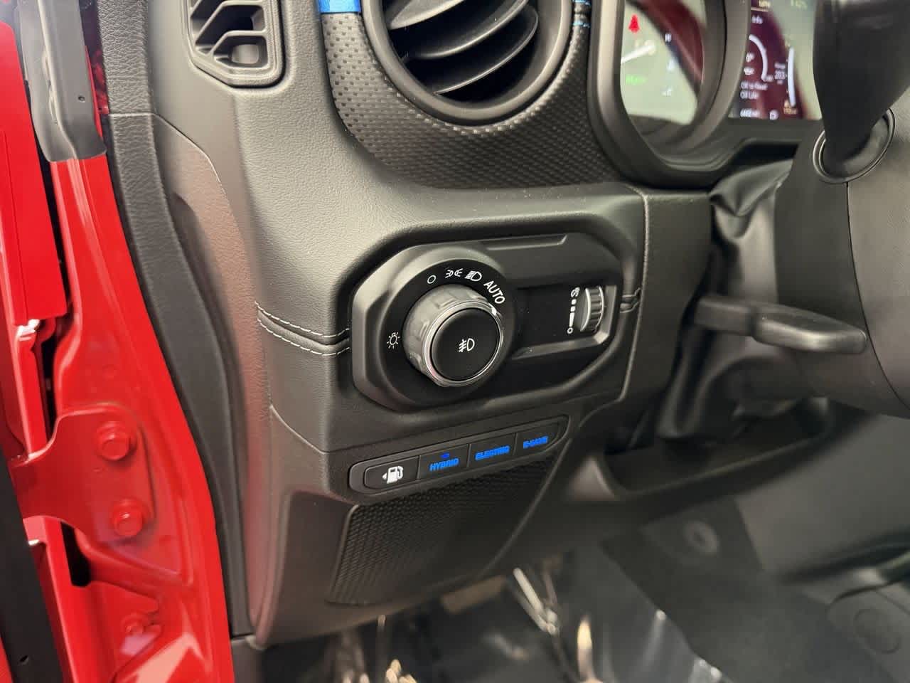 Thumbnail: 2024 Jeep Wrangler - 15