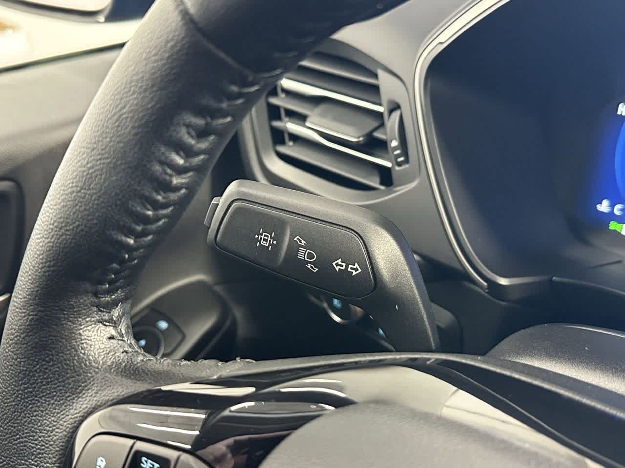 Thumbnail: 2021 Ford Escape - 18