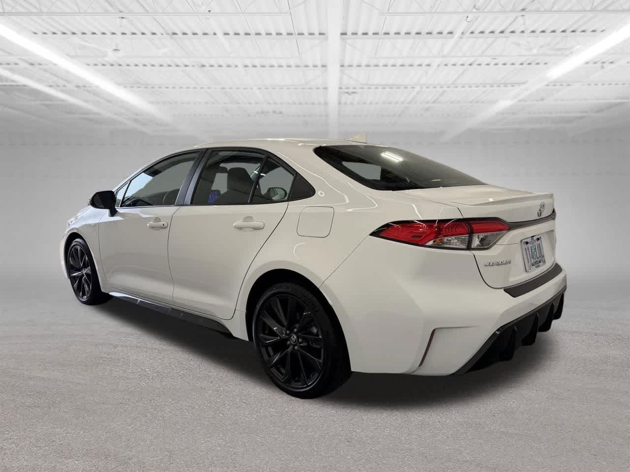 Thumbnail: 2024 Toyota Corolla - 3