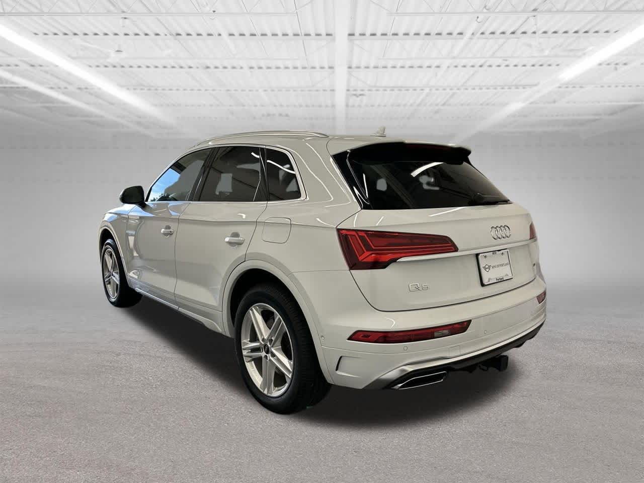 Thumbnail: 2022 Audi Q5 - 3