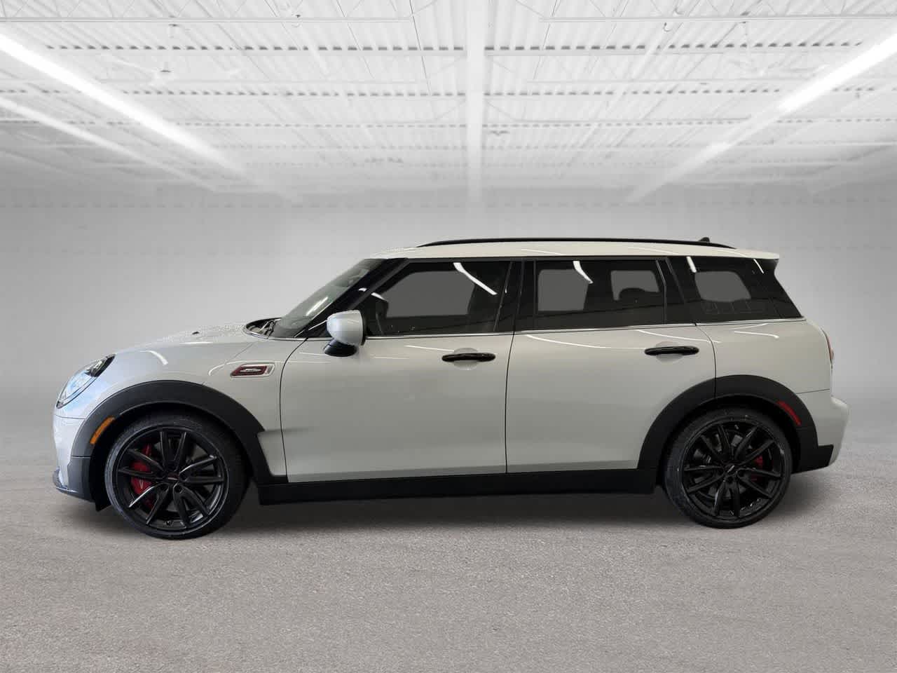 Thumbnail: 2023 MINI Cooper Clubman - 2