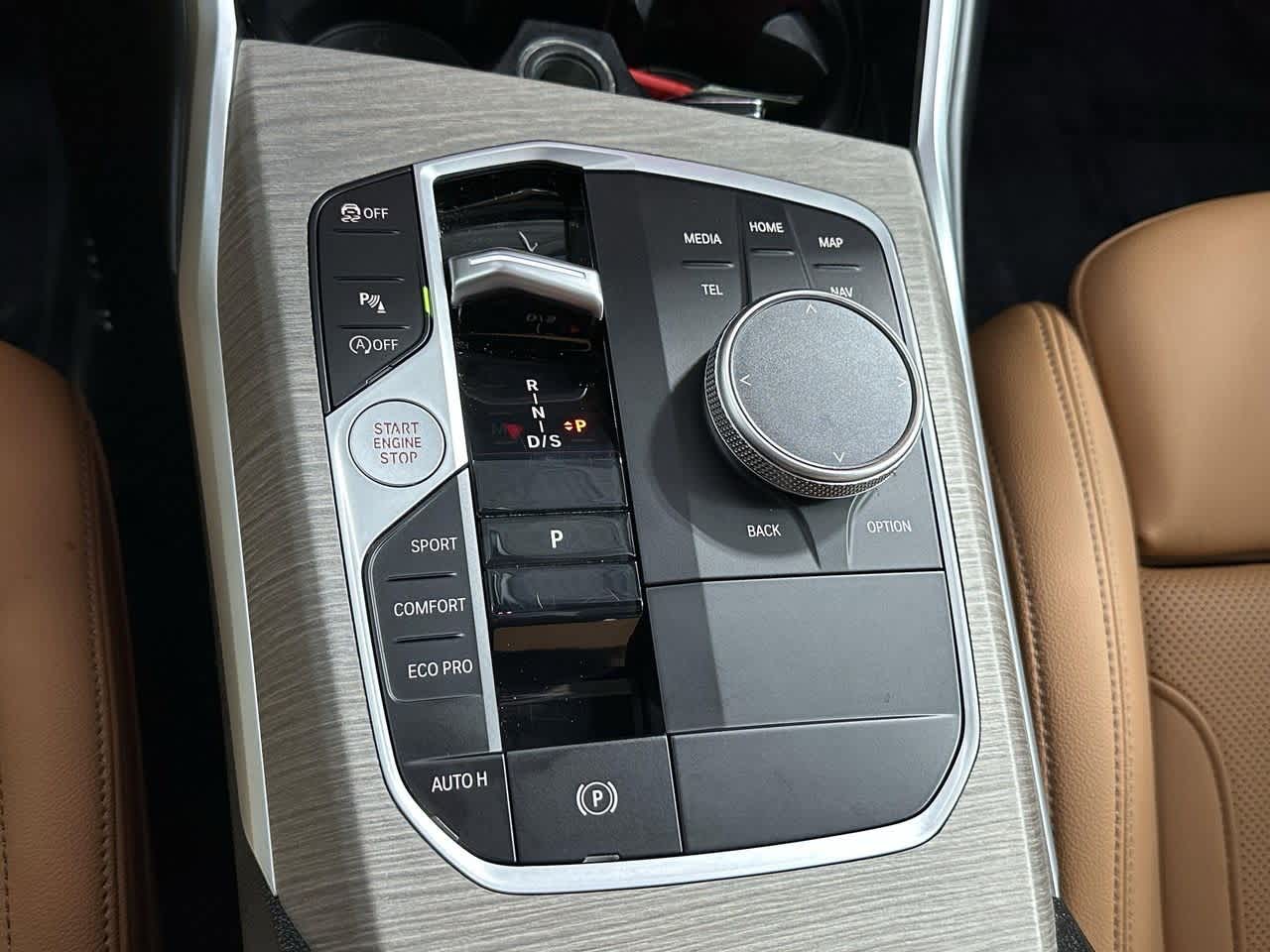 Thumbnail: 2025 BMW 3 Series - 25