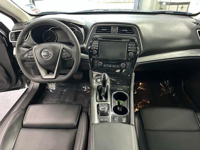 Thumbnail: 2017 Nissan Maxima - 13