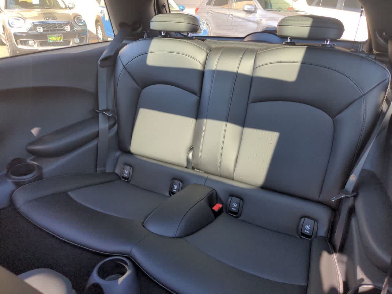 Thumbnail: 2020 MINI Cooper Hardtop - 20