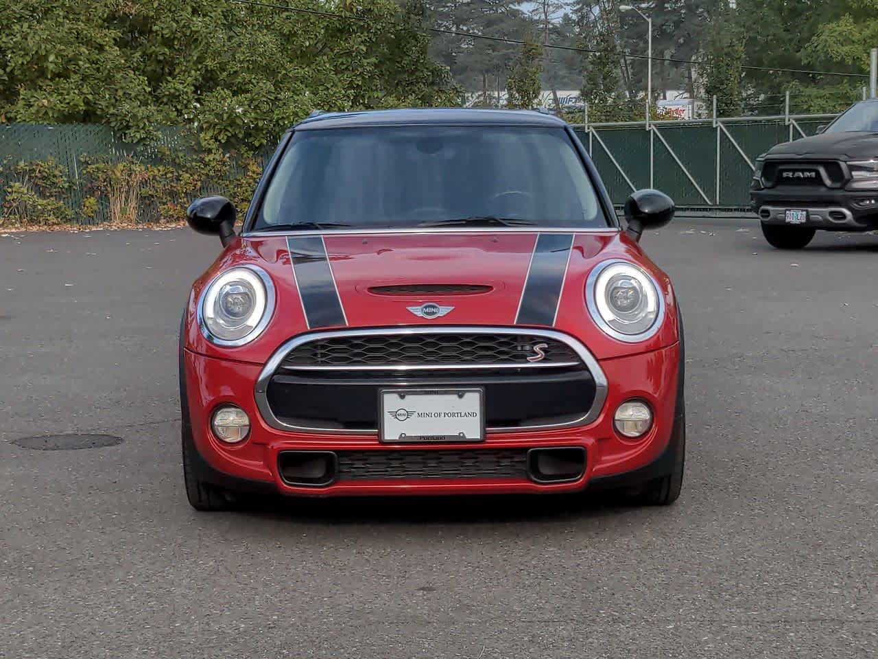 Thumbnail: 2017 MINI Cooper Hardtop - 9