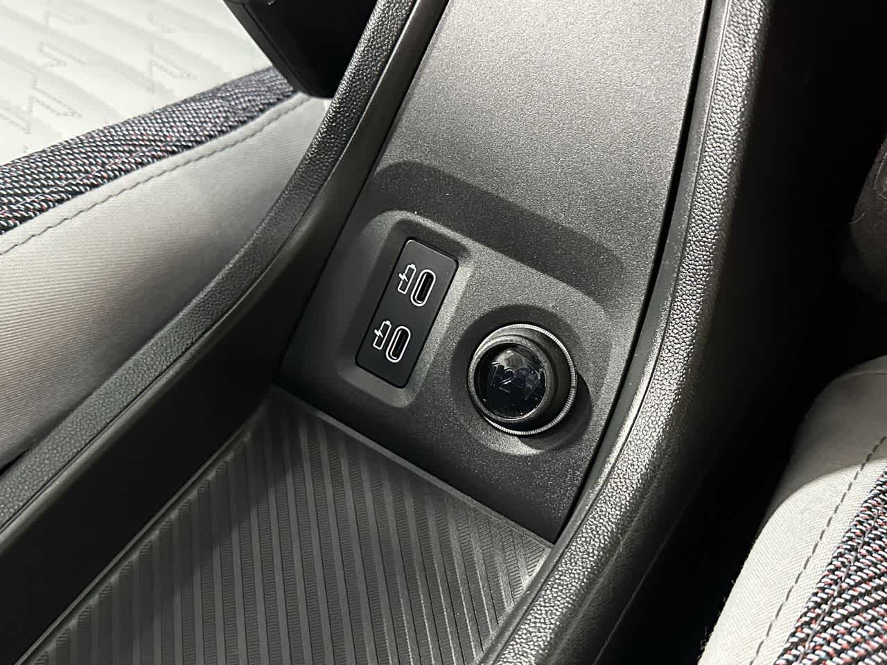 Thumbnail: 2025 MINI Cooper Hardtop - 22