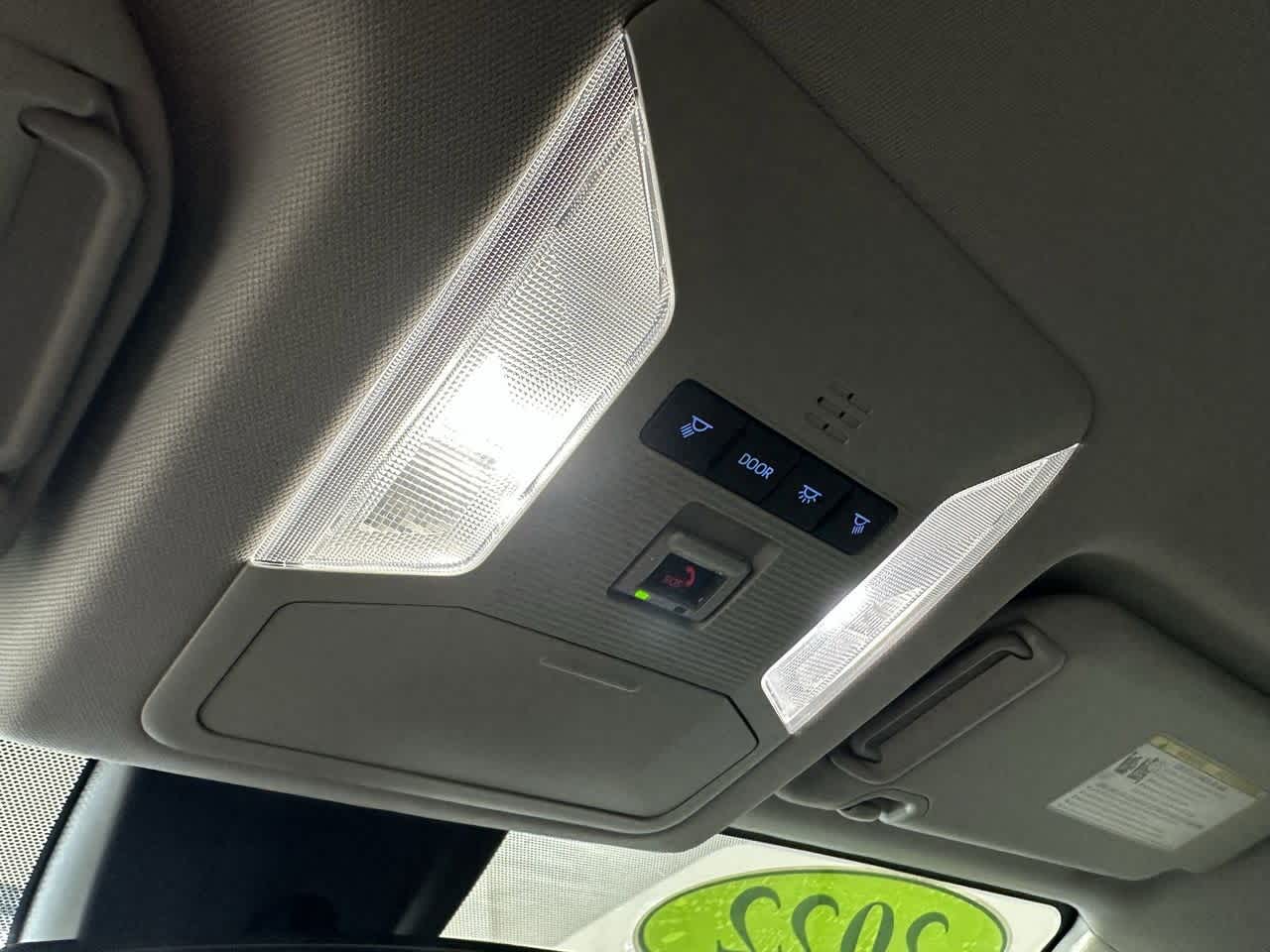 Thumbnail: 2022 Toyota RAV4 - 19