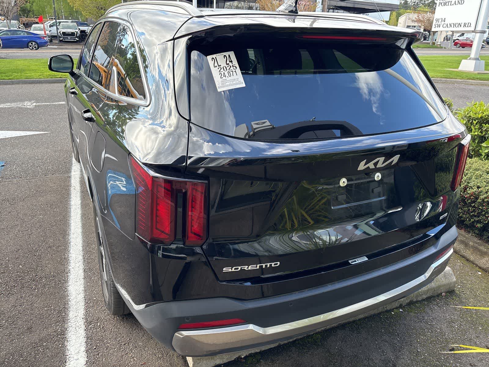 Thumbnail: 2025 Kia Sorento - 6