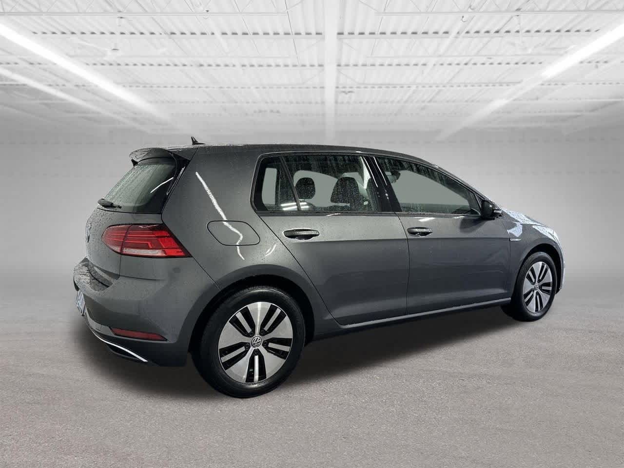 Thumbnail: 2019 Volkswagen e-Golf - 6