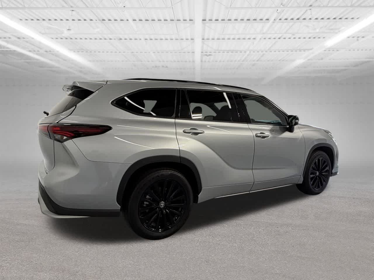 Thumbnail: 2025 Toyota Highlander - 6