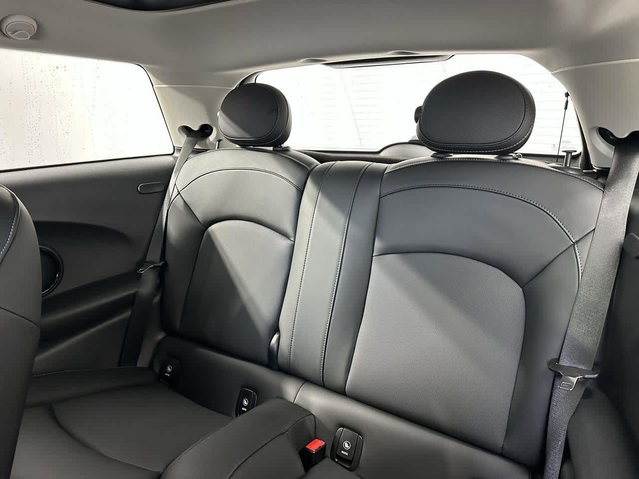 Thumbnail: 2023 MINI Cooper Hardtop - 11