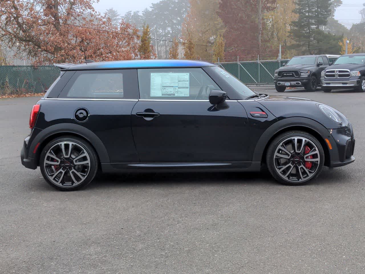 Thumbnail: 2023 MINI Cooper Hardtop - 7