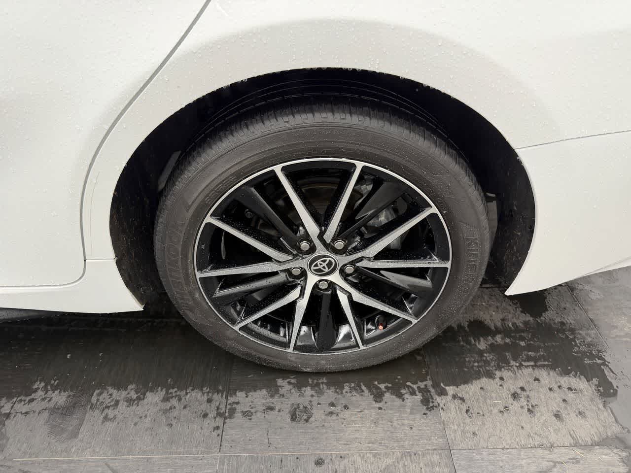 Thumbnail: 2023 Toyota Camry - 24