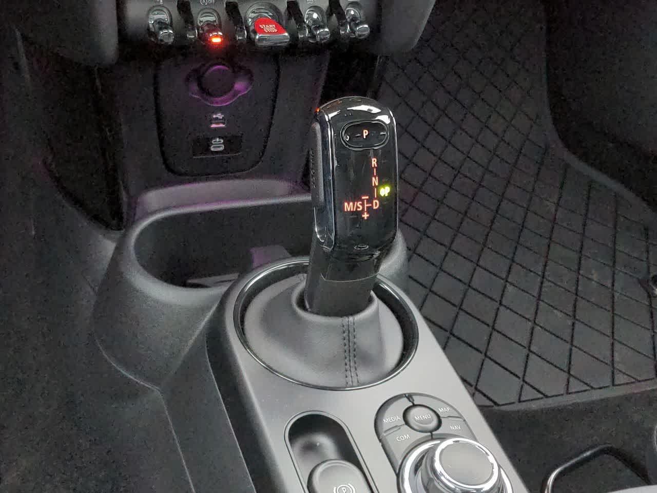 Thumbnail: 2023 MINI Cooper Hardtop - 31