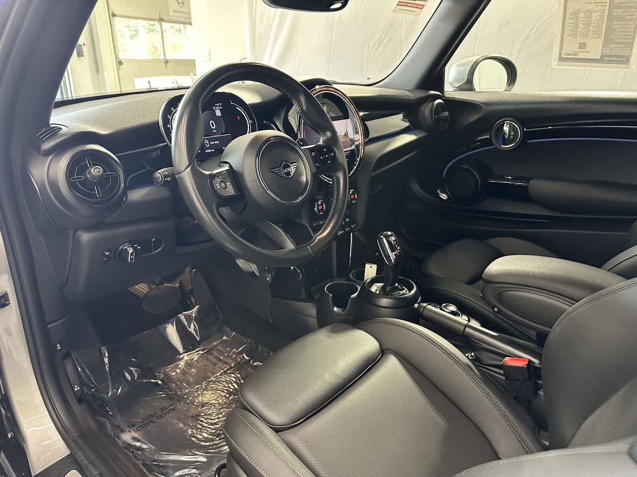 Thumbnail: 2024 MINI Cooper Convertible - 10