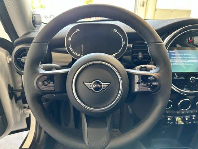 Thumbnail: 2024 MINI Cooper Hardtop - 15