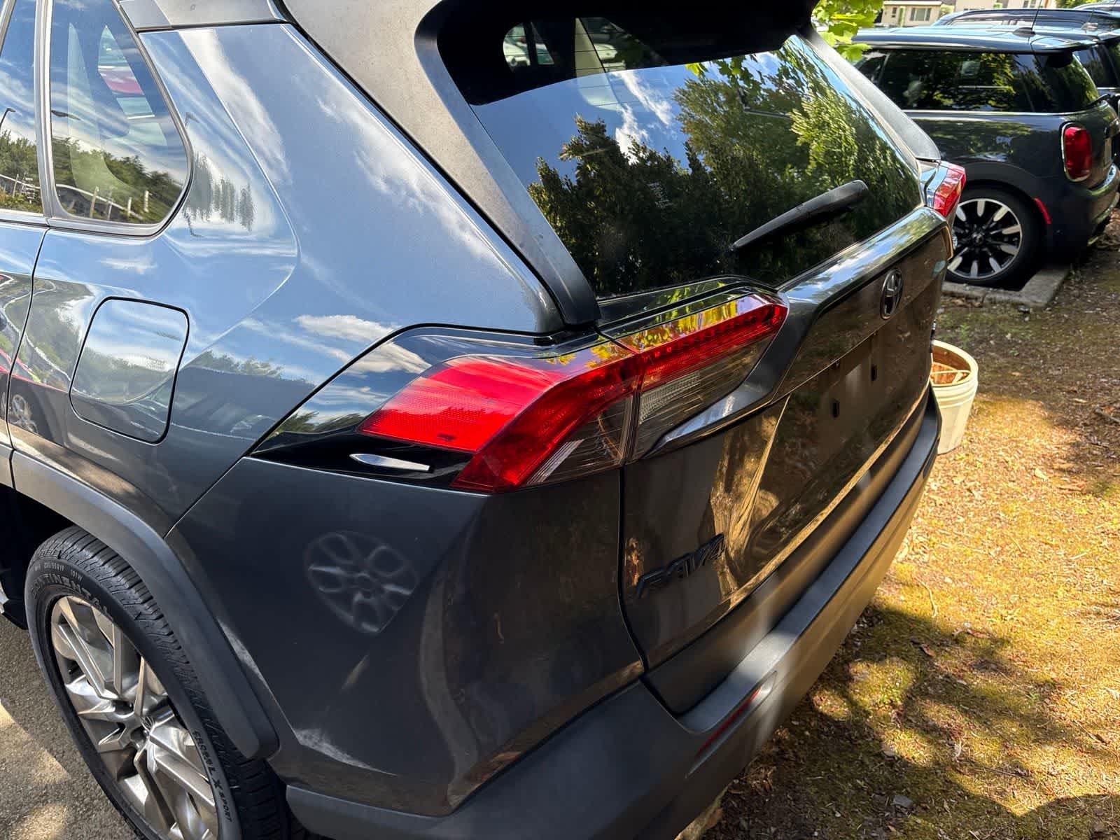 Thumbnail: 2021 Toyota RAV4 - 10