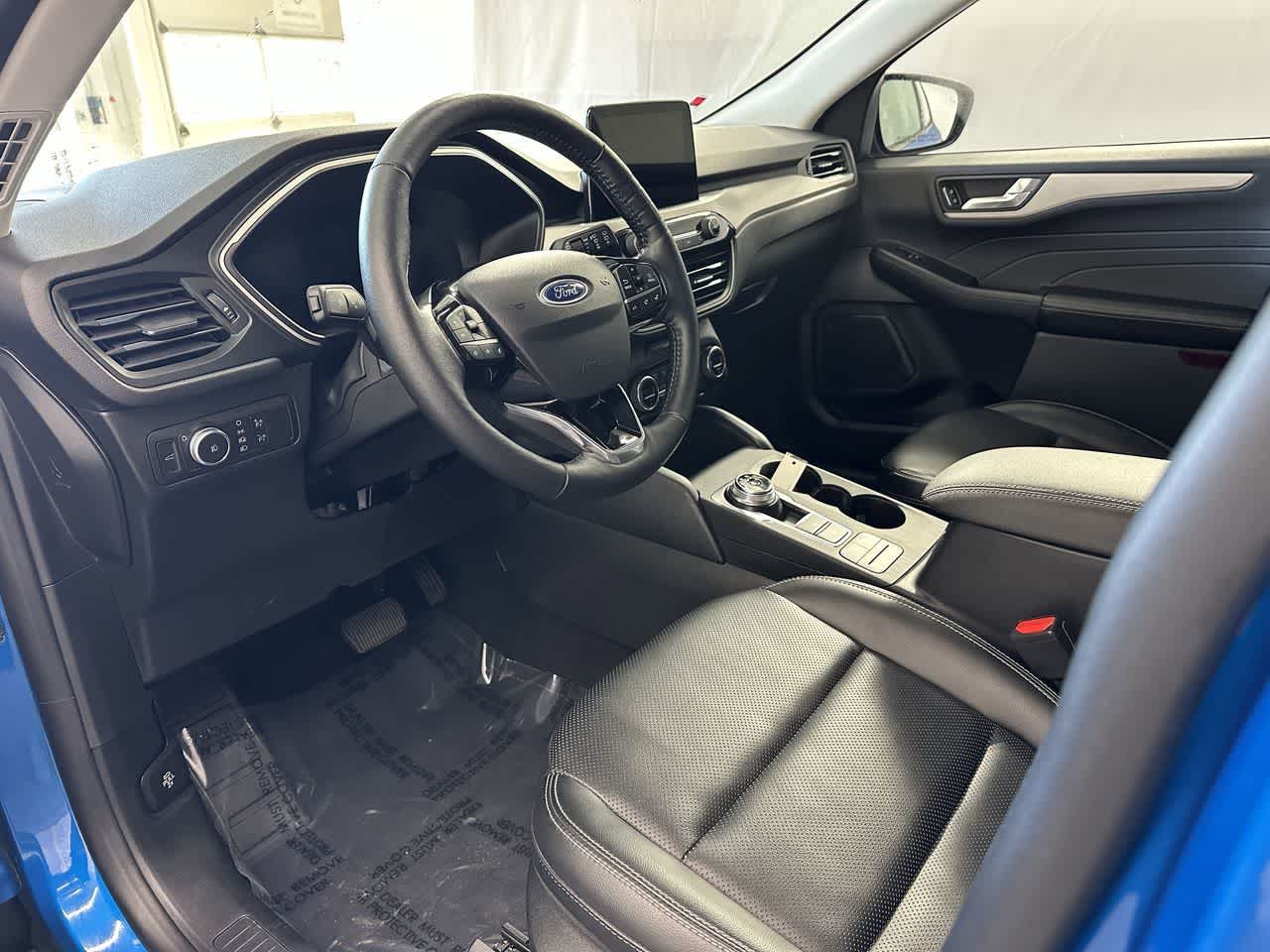 Thumbnail: 2021 Ford Escape - 10