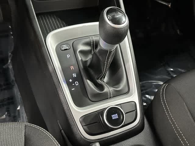 2020 Hyundai Venue SEL 22