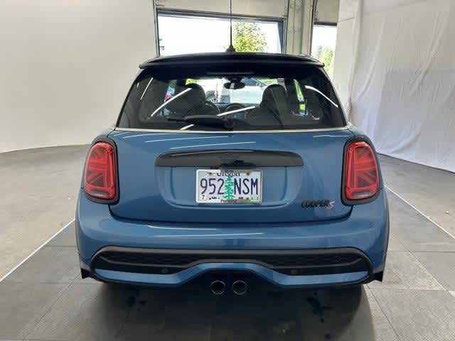 2023 Mini Cooper 2 Door Hardtop S Iconic photo 3