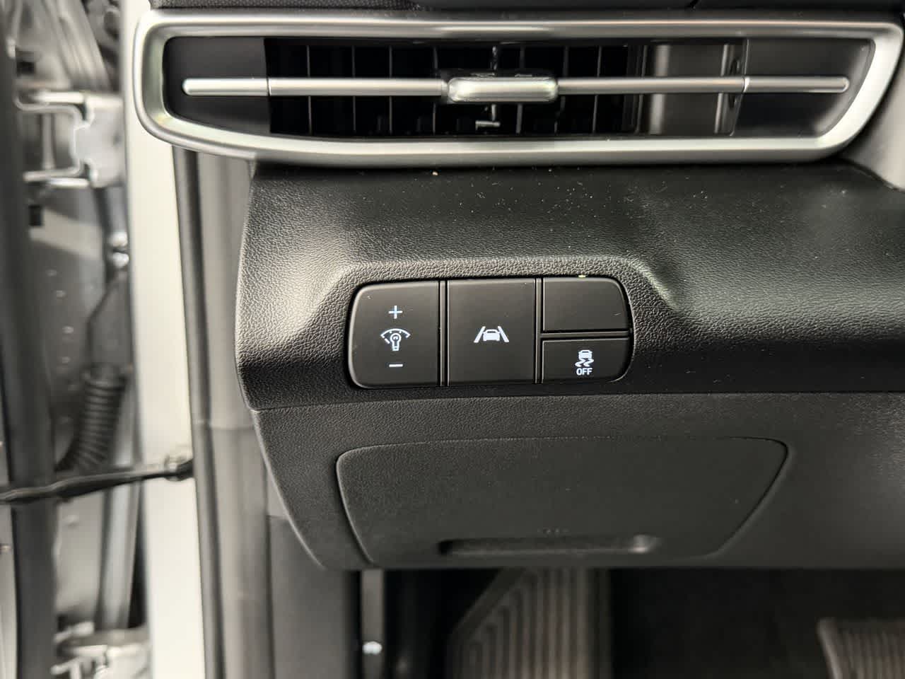 Thumbnail: 2021 Hyundai Elantra - 14