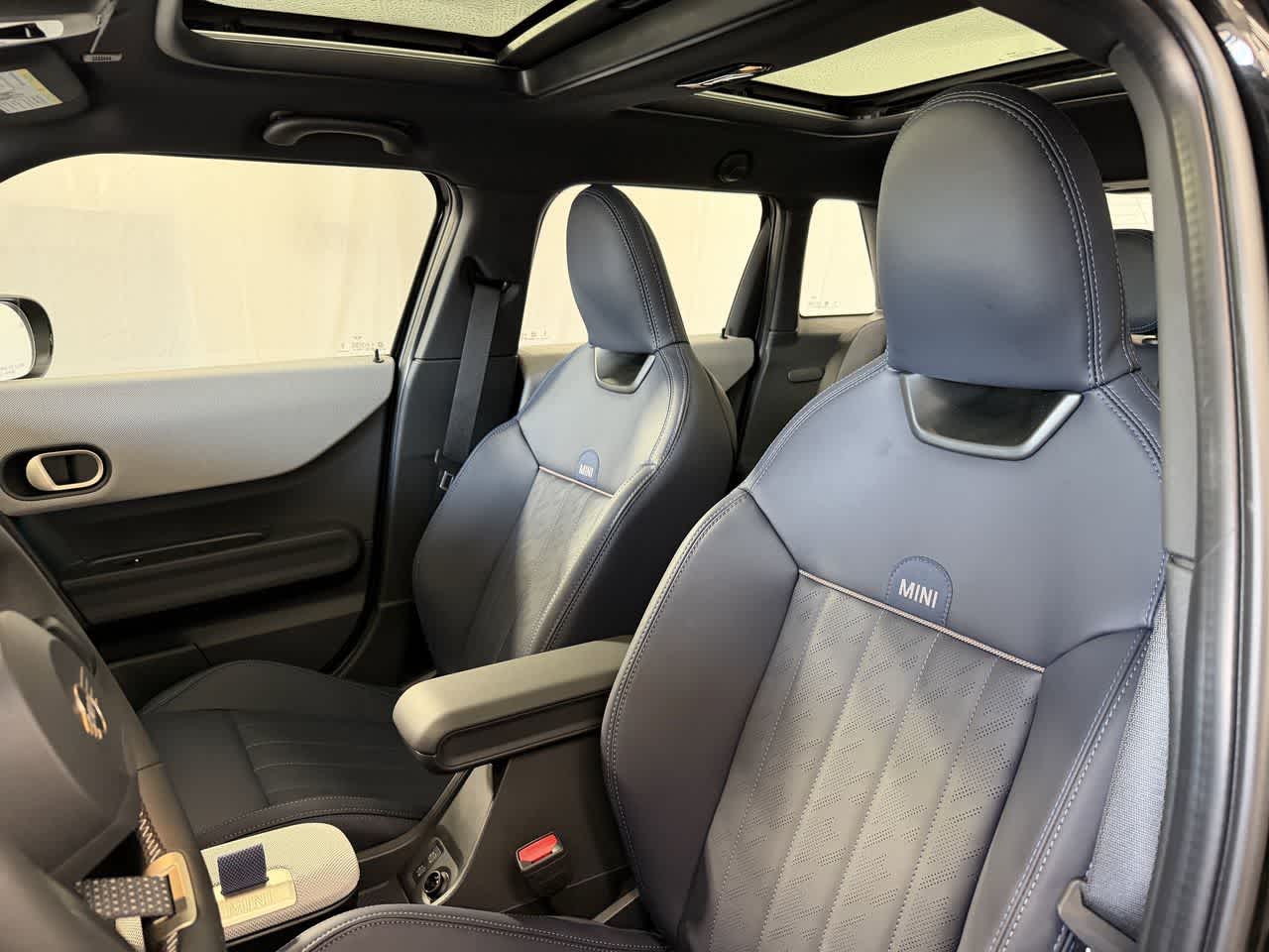 Thumbnail: 2026 MINI Cooper Hardtop - 11