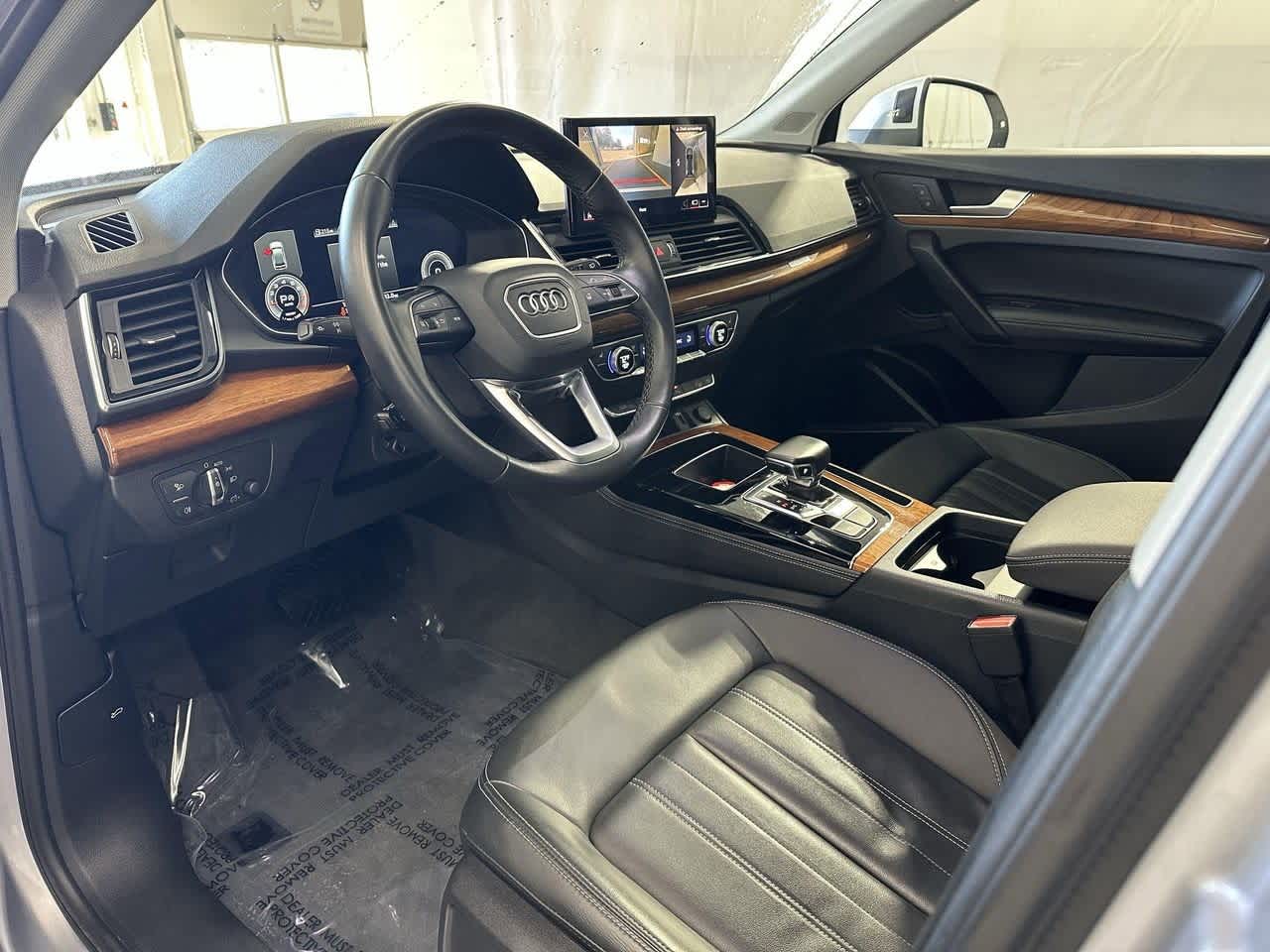 Thumbnail: 2023 Audi Q5 - 10