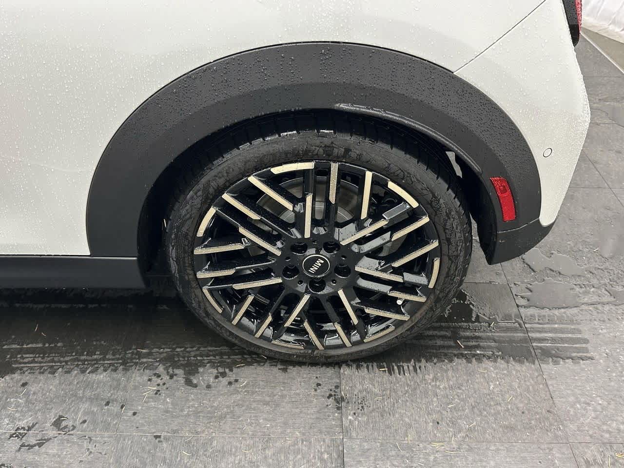 Thumbnail: 2025 MINI Cooper Hardtop - 25