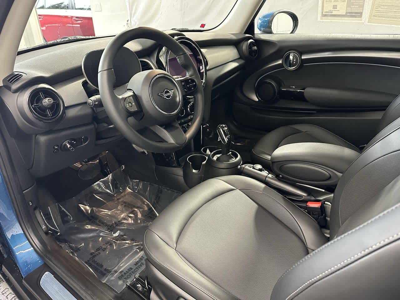 Thumbnail: 2023 MINI Cooper Hardtop - 9