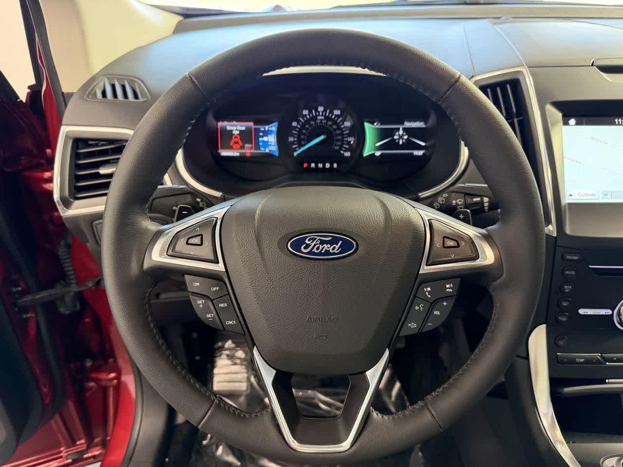 Thumbnail: 2018 Ford Edge - 15