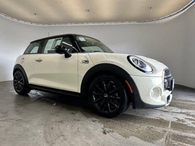 Thumbnail: 2017 MINI Cooper Hardtop - 7