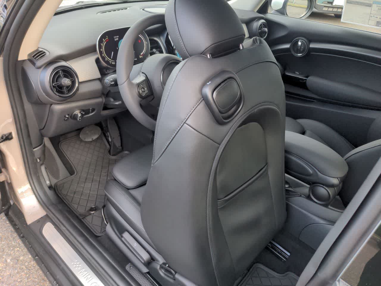 Thumbnail: 2023 MINI Cooper Hardtop - 16