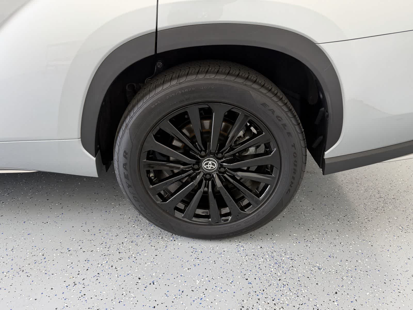 2025 Toyota Highlander XSE - Photo 26