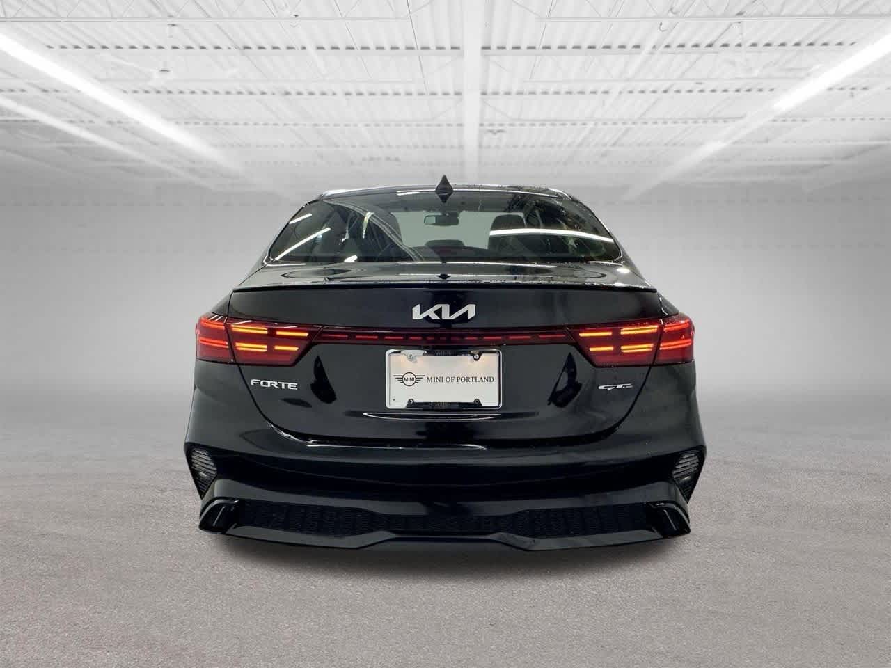 Thumbnail: 2024 Kia Forte - 4