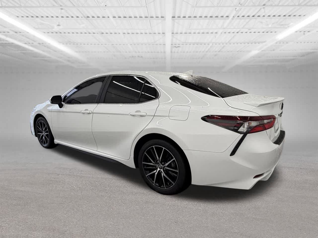 Thumbnail: 2023 Toyota Camry - 3