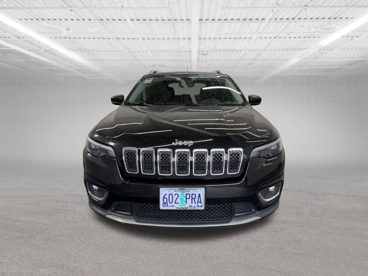 Thumbnail: 2019 Jeep Cherokee - 8