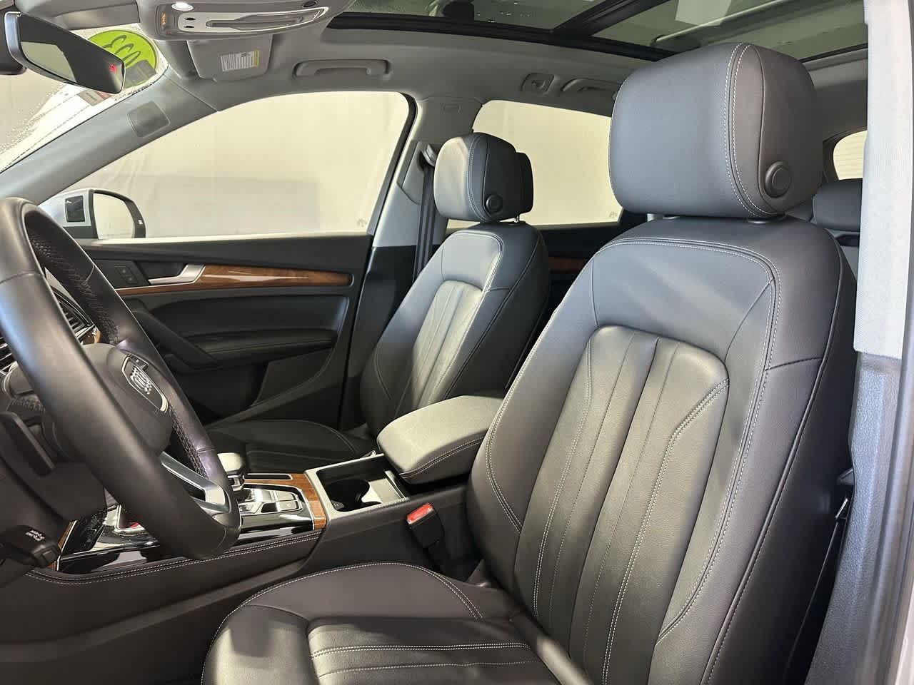 Thumbnail: 2023 Audi Q5 - 11