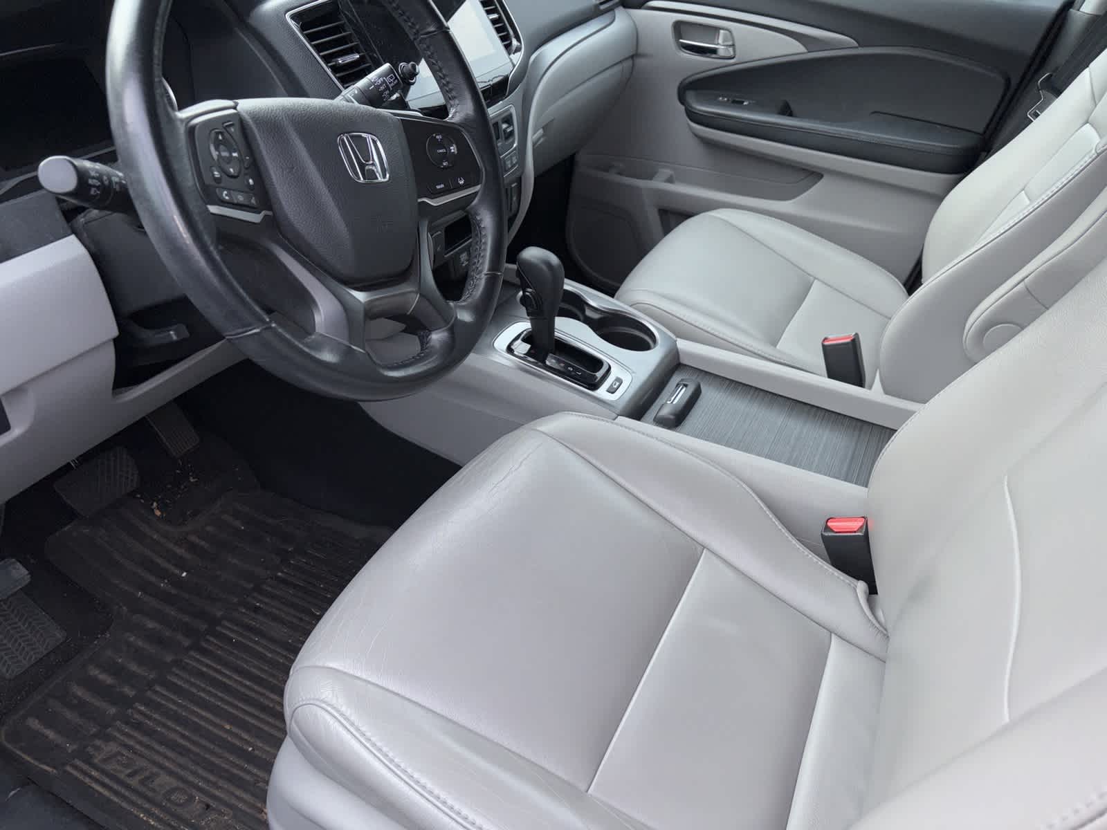 Thumbnail: 2019 Honda Pilot - 6