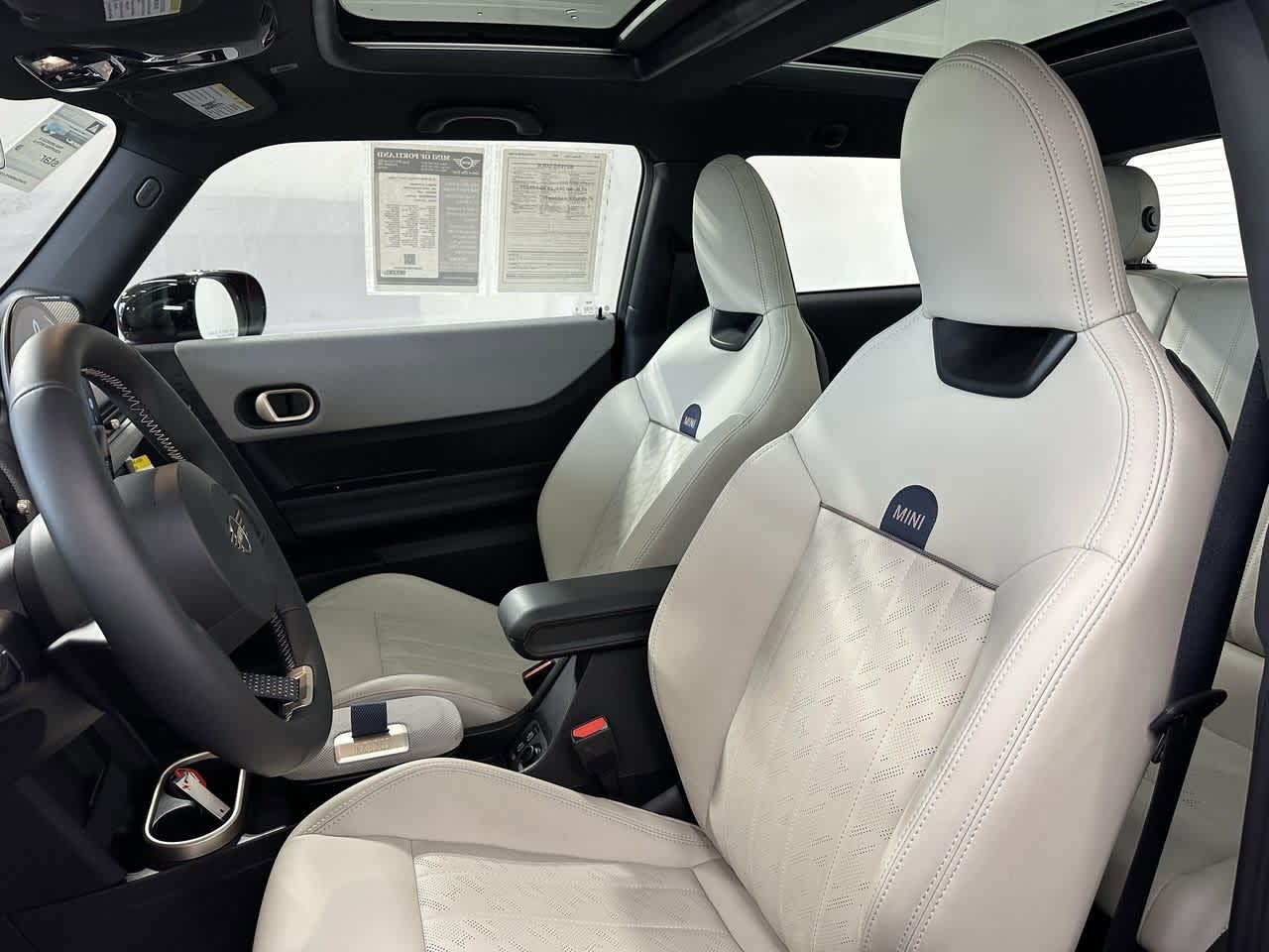 Thumbnail: 2025 MINI Cooper Hardtop - 10