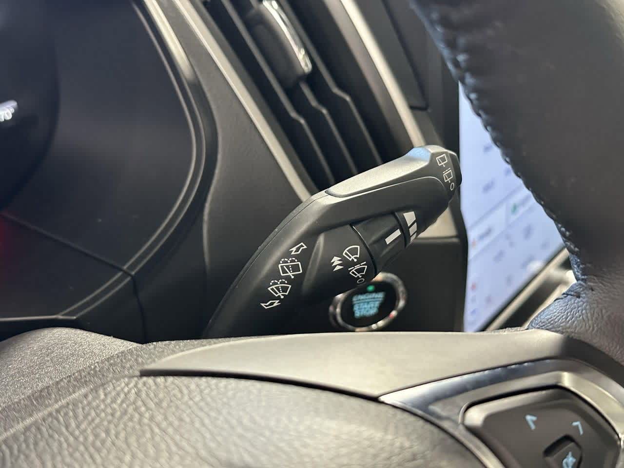 Thumbnail: 2022 Ford Edge - 17