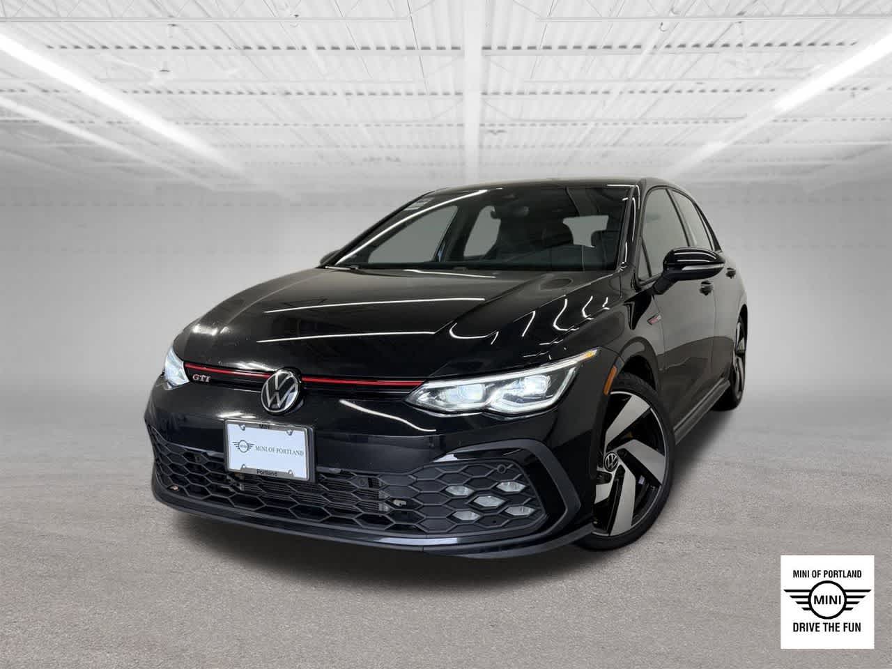 Thumbnail: 2024 Volkswagen Golf - 1