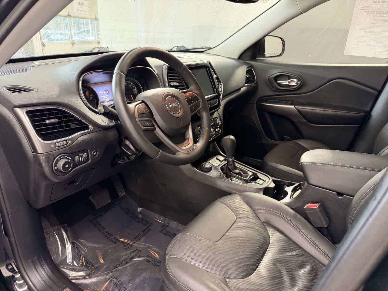 Thumbnail: 2019 Jeep Cherokee - 9