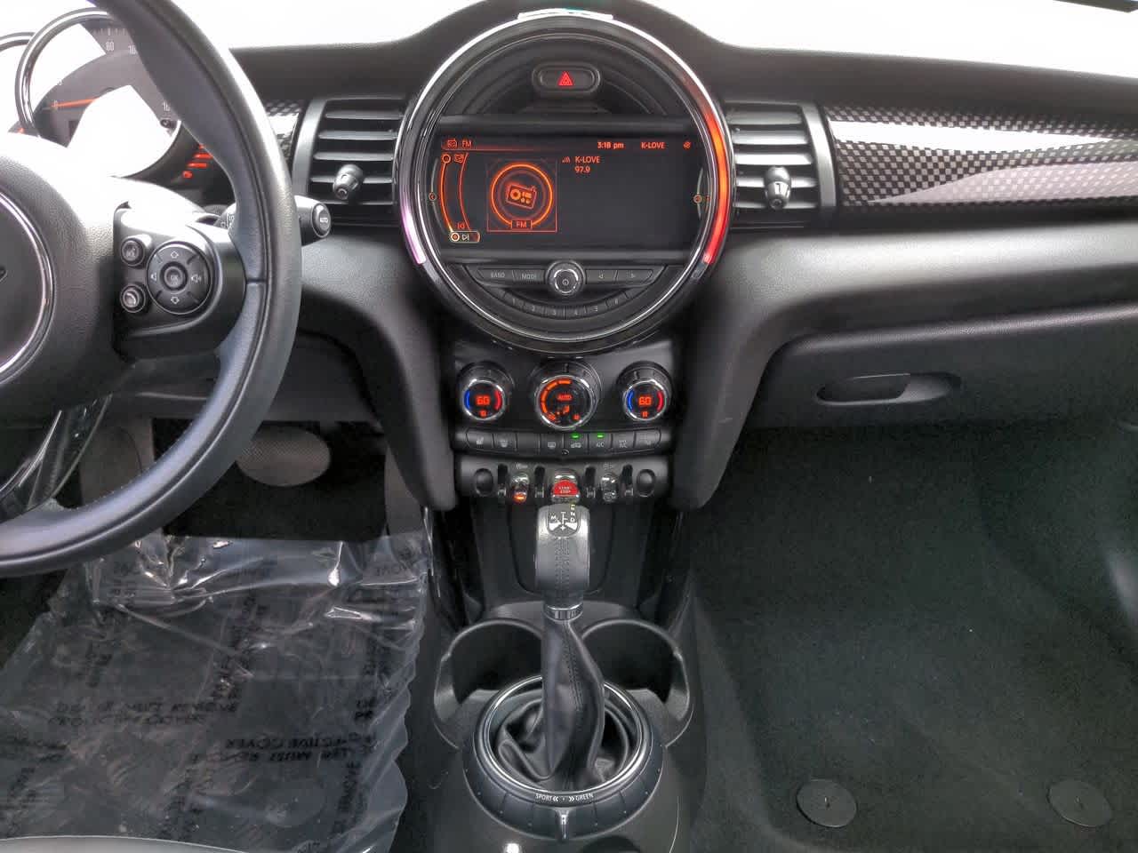 Thumbnail: 2017 MINI Cooper Hardtop - 26